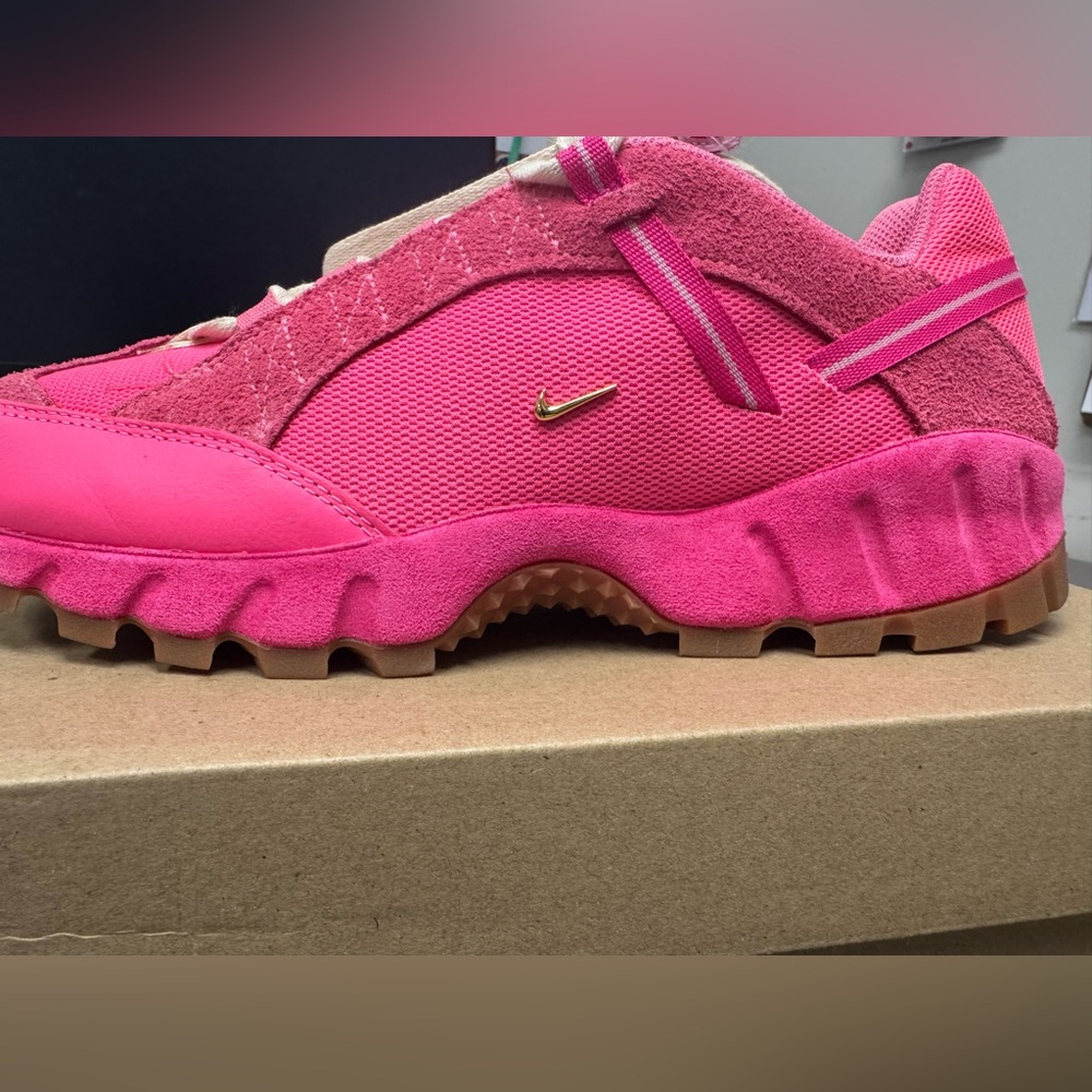 Nike Air Humara LX Jacquemus Pink Flash Sneakers  Women's Size 10.5